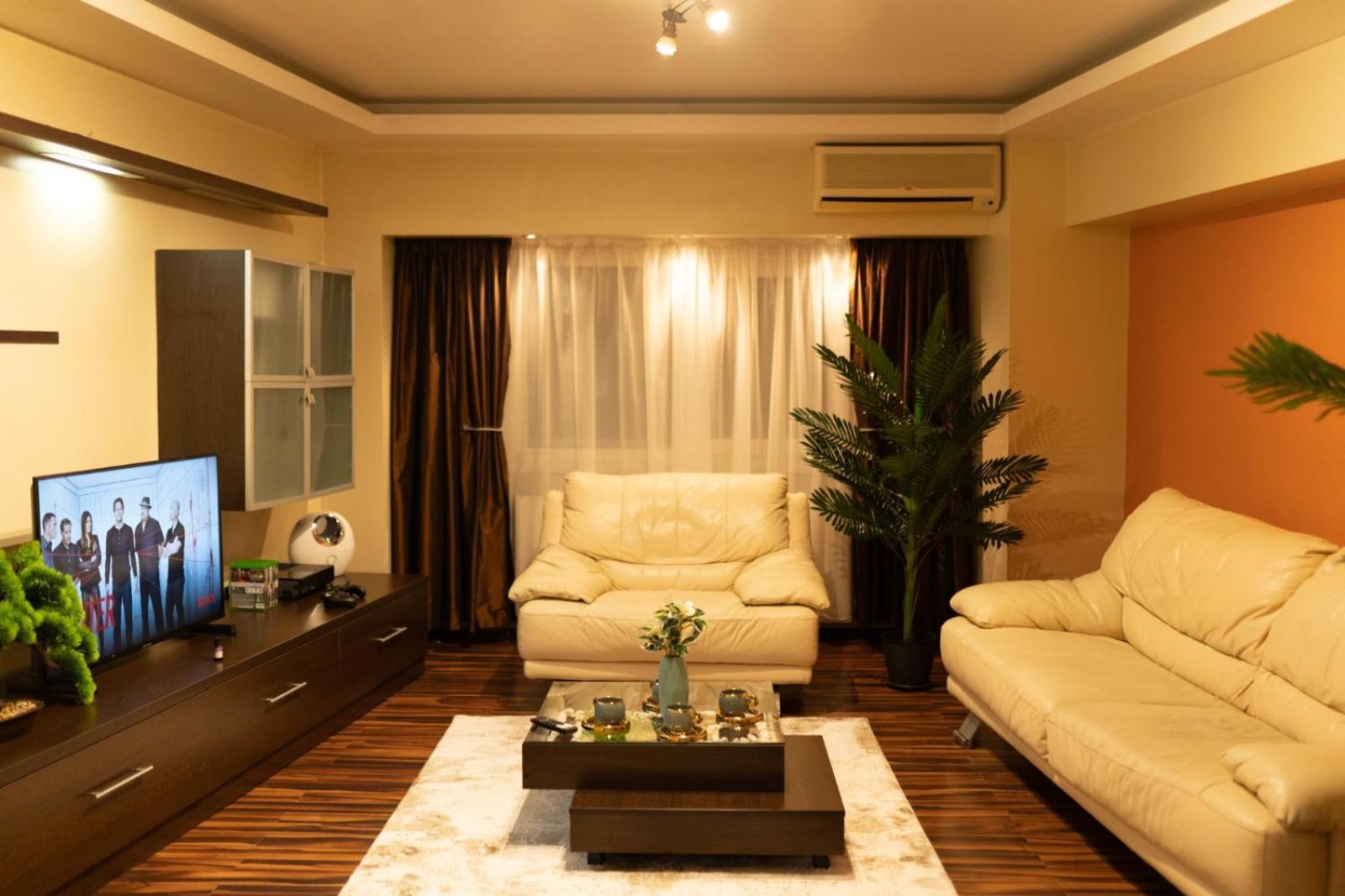 4 Rooms Unirii 47 Бухарест Экстерьер фото
